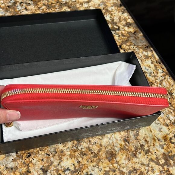 Mcm Saffiano Wallet - Picture 3 of 10